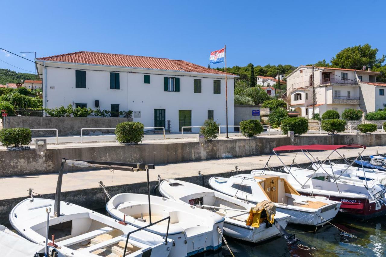 Apartment Porat Trogir Eksteriør bilde