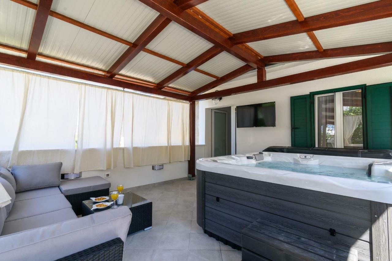 Apartment Porat Trogir Eksteriør bilde