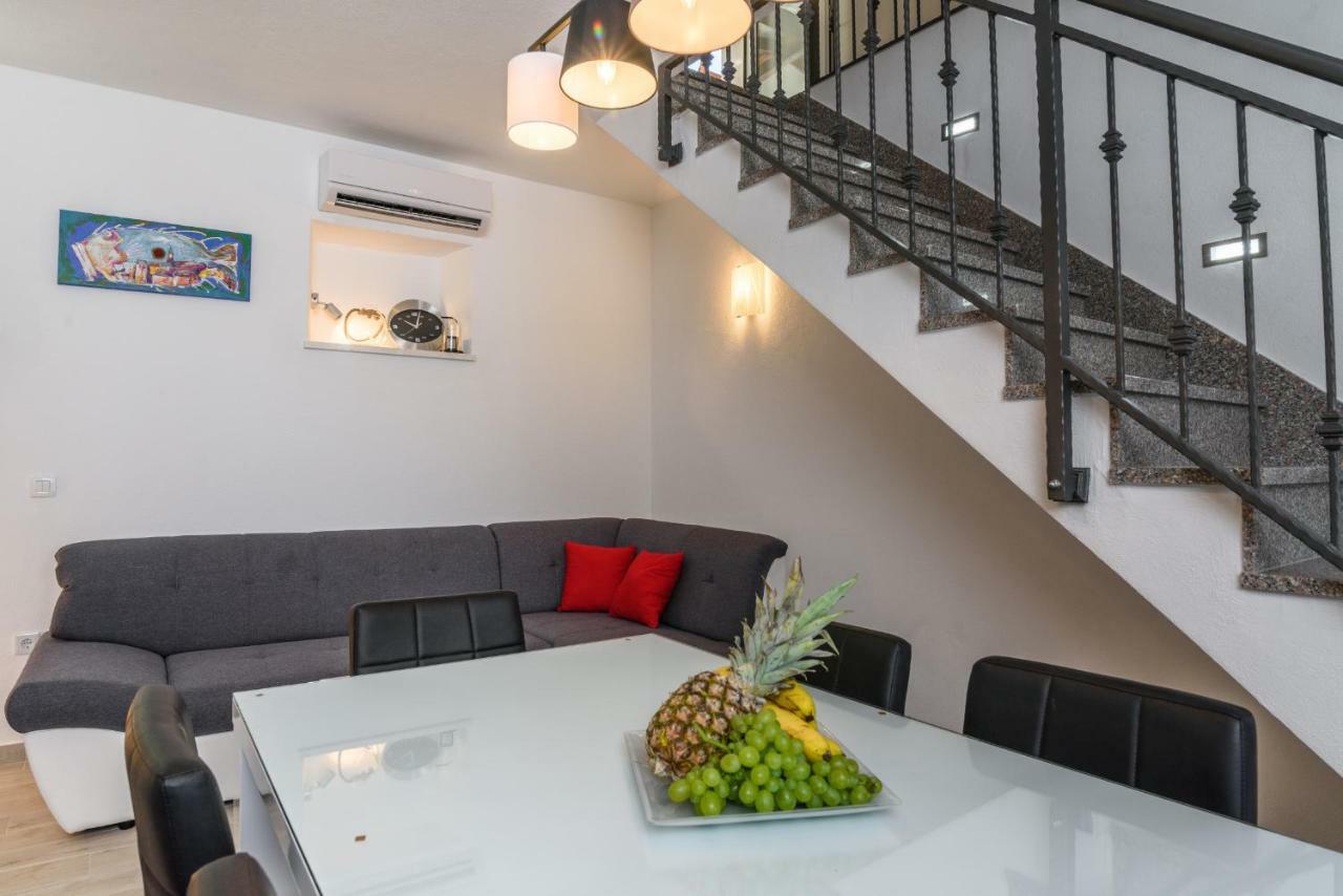 Apartment Porat Trogir Eksteriør bilde