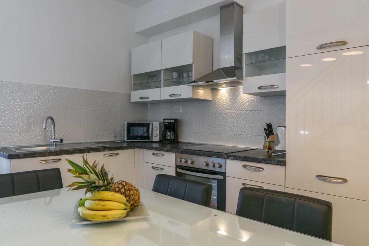 Apartment Porat Trogir Eksteriør bilde