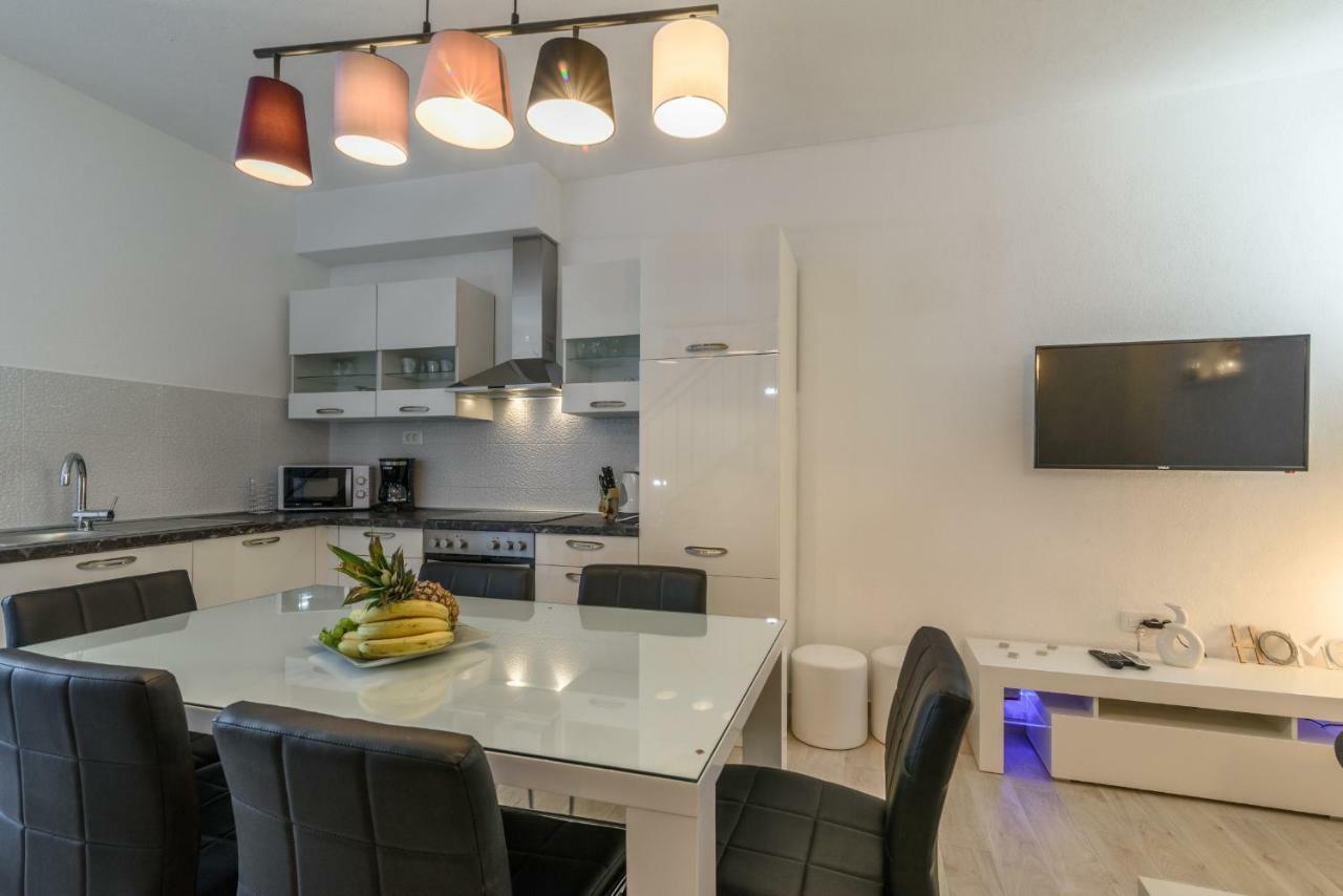 Apartment Porat Trogir Eksteriør bilde