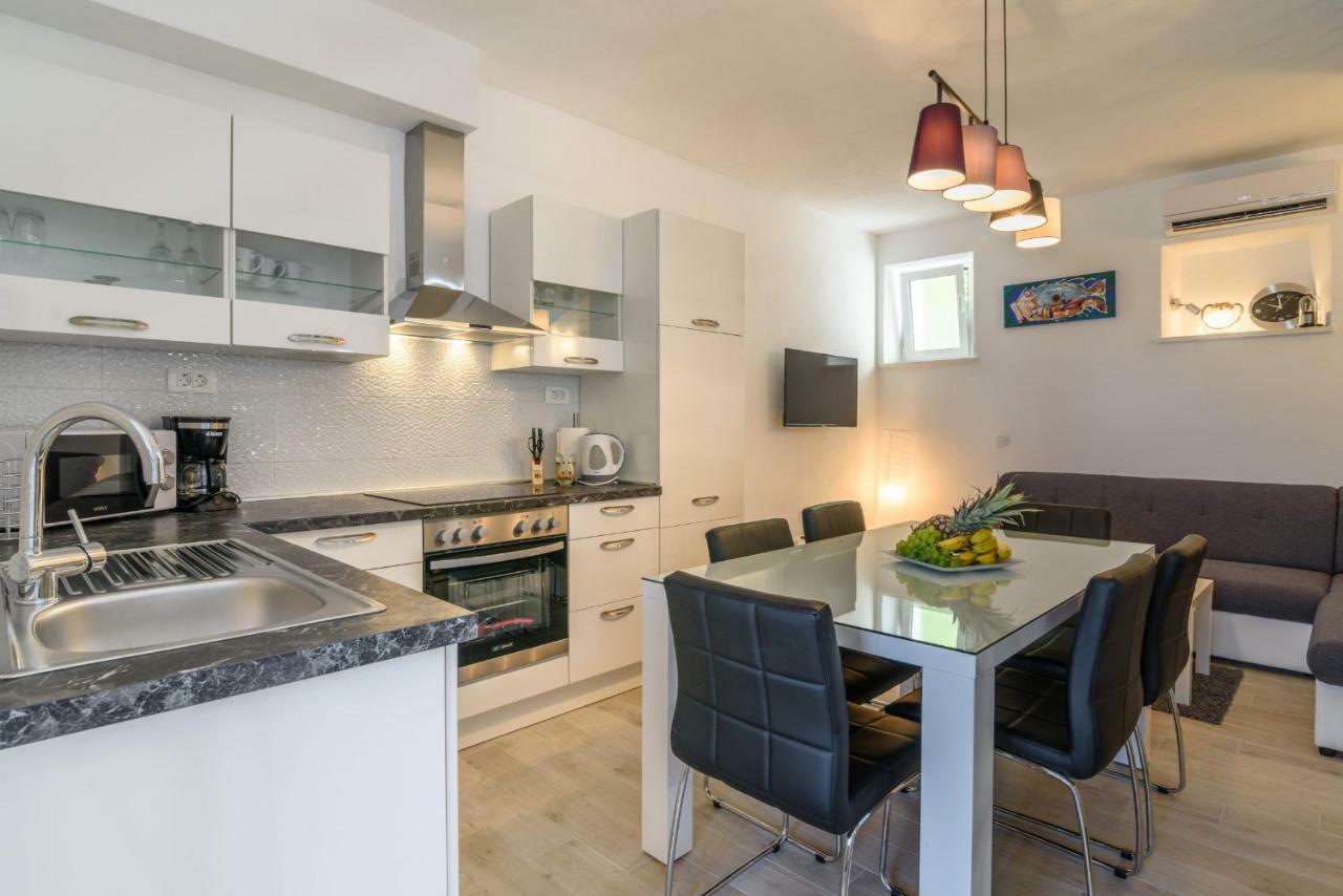 Apartment Porat Trogir Eksteriør bilde